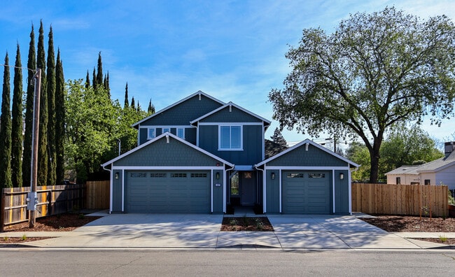 Building Photo - 167 F St