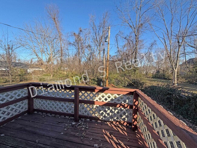 Building Photo - 2335 W Farm Rd 164