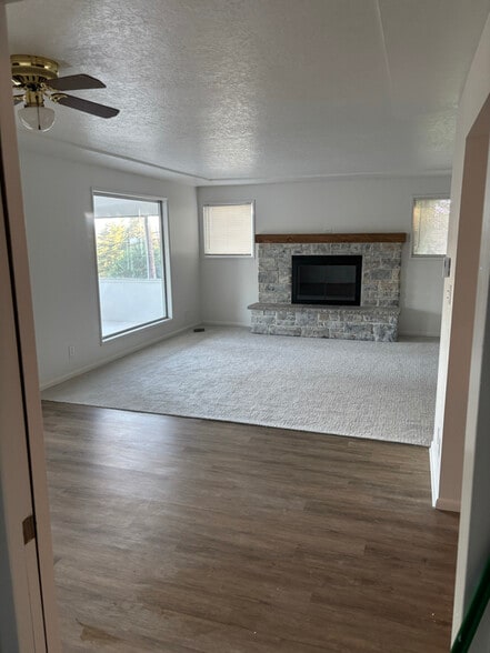 Building Photo - 2145 Webb St