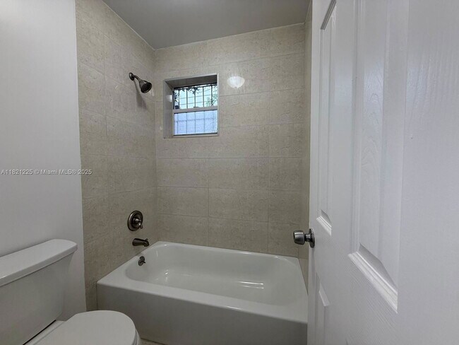 Building Photo - 1745 NW 47th Terrace