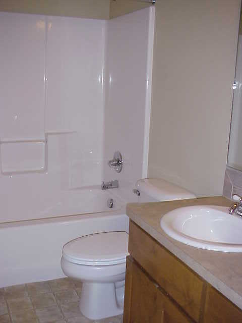 Building Photo - VIDEOTOUR: This Home Will Catch Your Heart...