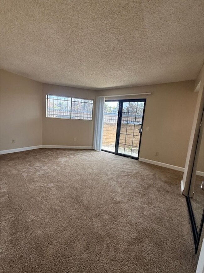 Building Photo - 1st floor Bonita condo