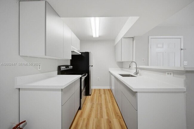 Building Photo - 15560 SW 104th Terrace