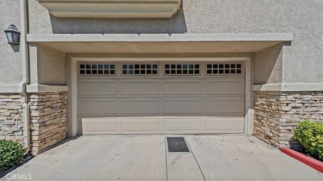 Building Photo - 7353 Ellena W