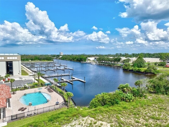 Building Photo - 128 Del Palma Dr