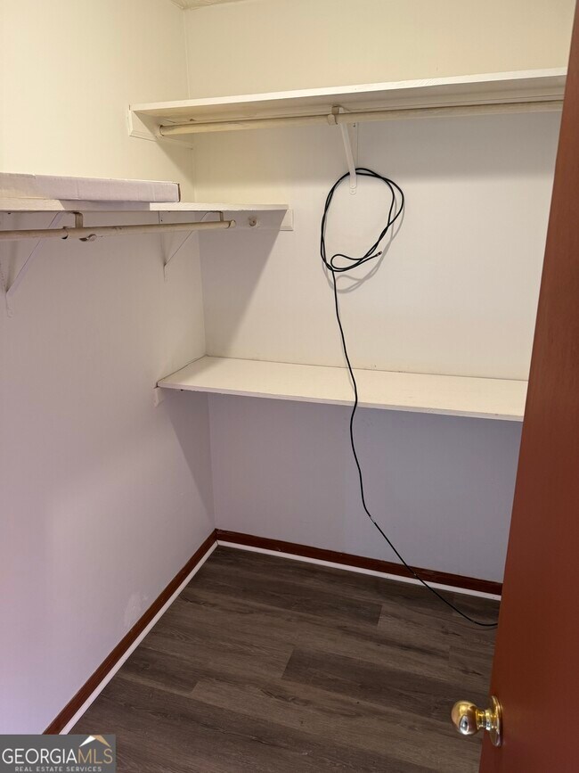 Building Photo - 2451 Nugget Dr SW