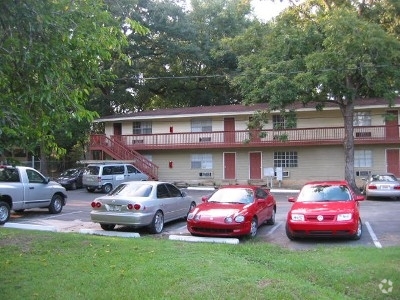 Building Photo - 1231 Stearns St