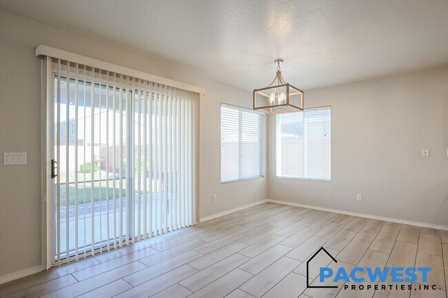 Building Photo - Welcome to your new home in Surprise!