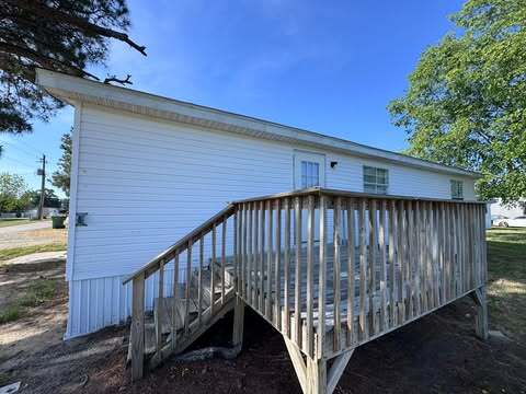 Building Photo - Braswell Mobile Home Park