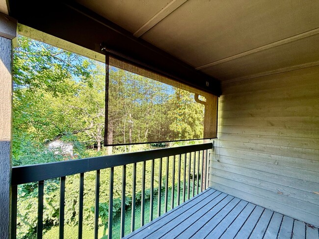 Building Photo - Spacious and Convenient 2 Bedroom Condo in...