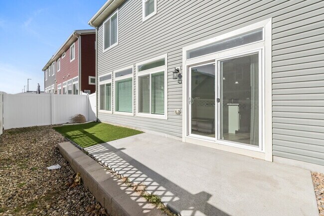 Building Photo - 4664 N Tower Dr