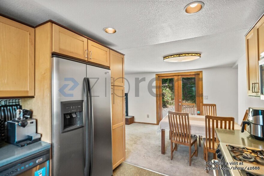 Building Photo - 17985 Helen Way