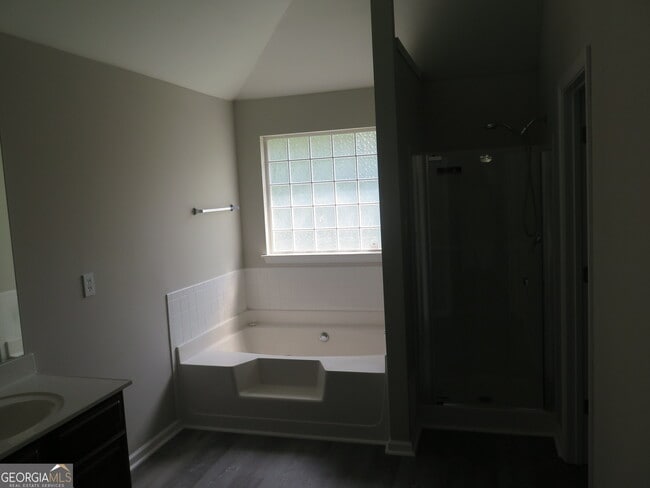 Building Photo - 2510 Wrangler Dr