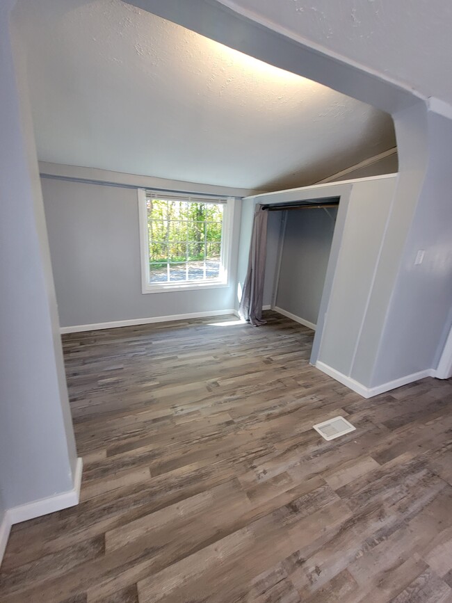 Building Photo - 360 Dudney Hill Ln