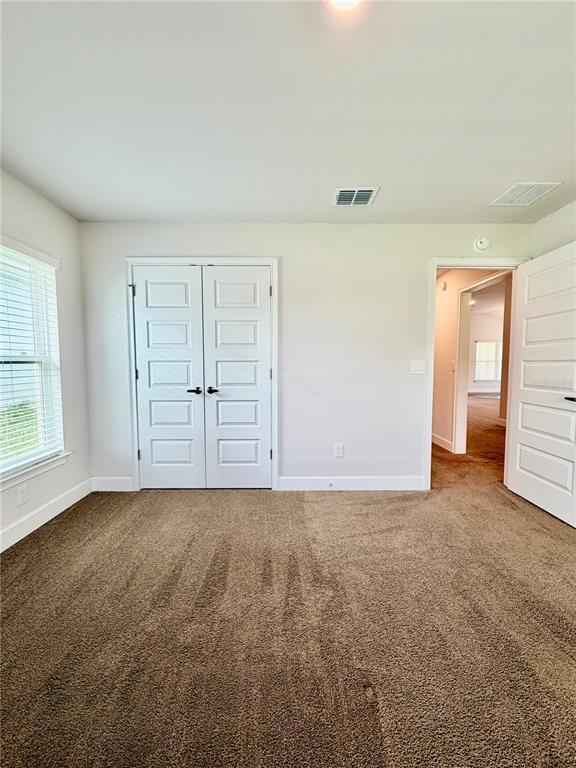 Building Photo - 633 W Rexford Dr