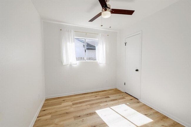 Building Photo - 1205 Rambling Trail