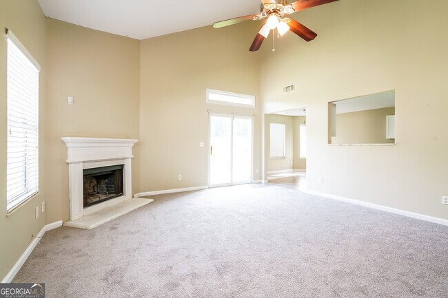 Building Photo - 6354 Klondike River Rd