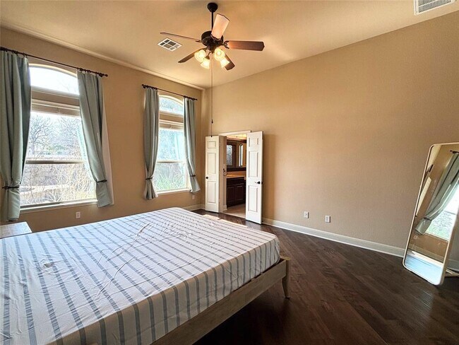 Building Photo - 15313 Bandon Dr