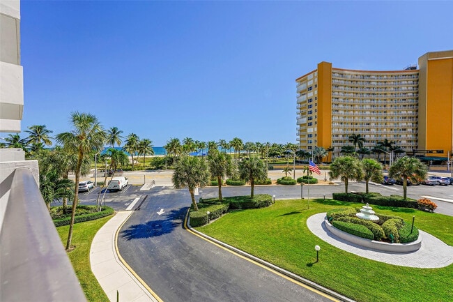Building Photo - 405 N Ocean Blvd