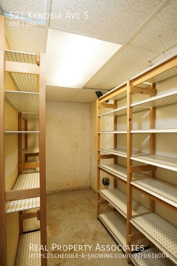 Building Photo - 521 Kenosia Ave S