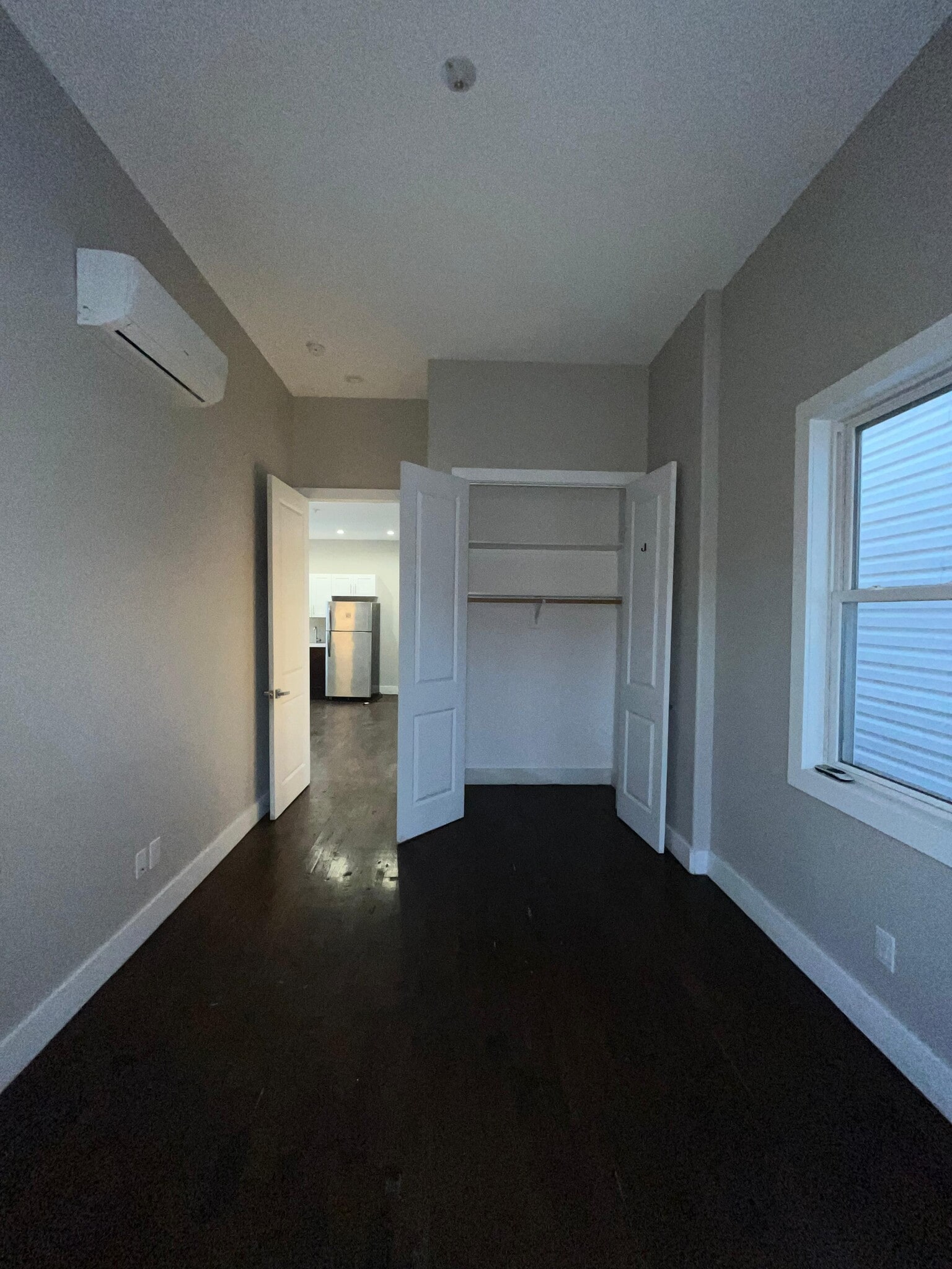 Building Photo - 5 Whitman Ave