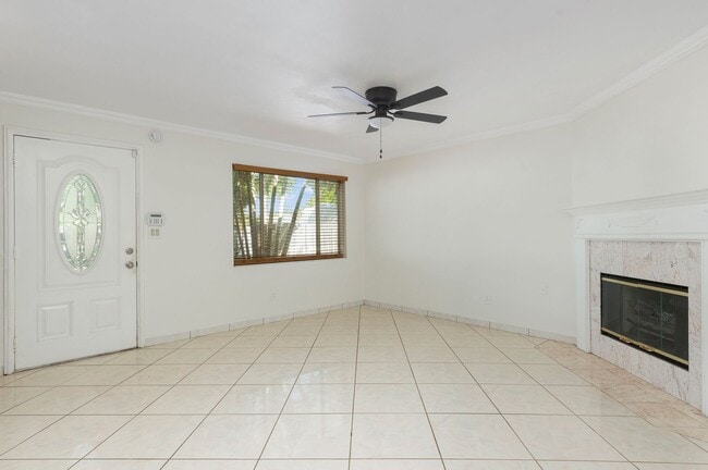 Building Photo - 3/2 Ranch with great outdoor space