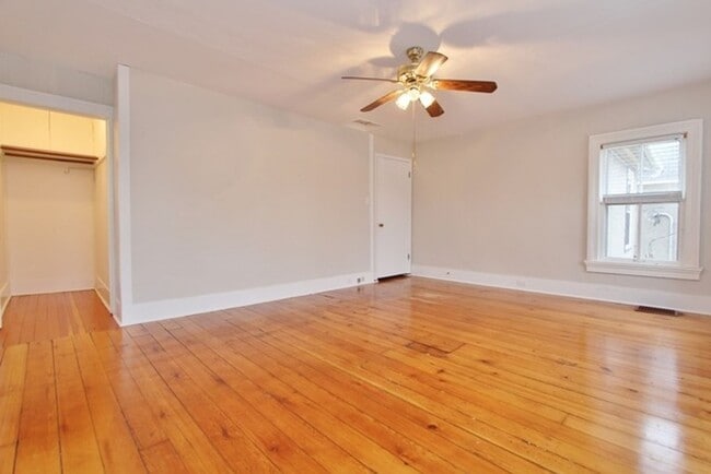 Building Photo - Updated 3 bedroom 1 bath home in downtown Morris