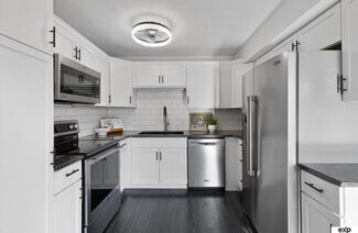 Building Photo - 12727 Woodcrest Plz