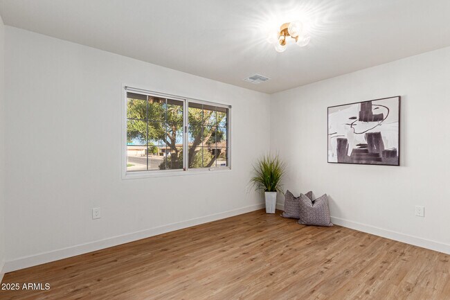 Building Photo - 9339 W Spanish Moss Ln