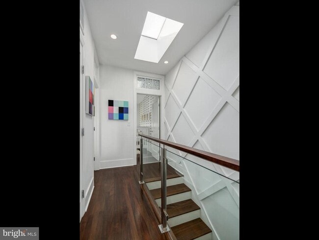 Building Photo - 1450 T St NW