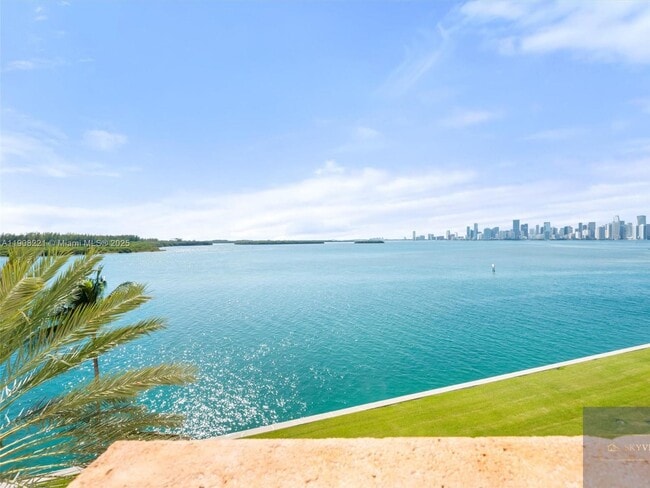 Building Photo - 5142 Fisher Island Dr