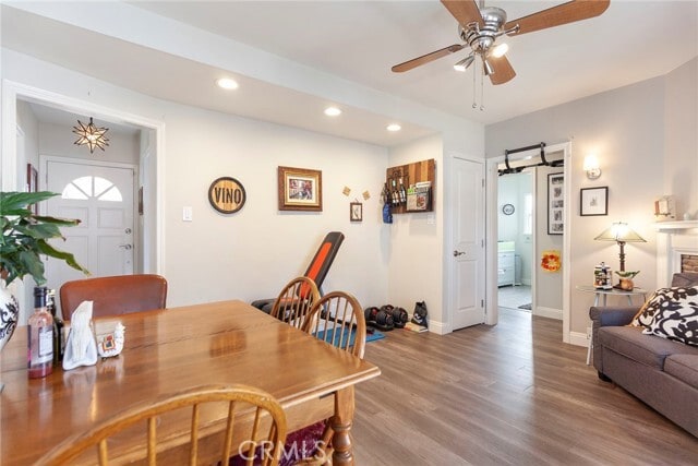 Building Photo - 4856 Riverton Ave