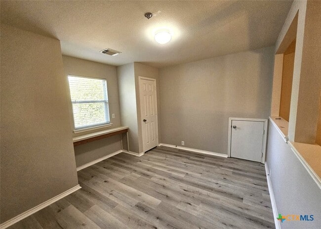 Building Photo - 1715 Mountain Brook