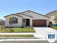 Building Photo - Bright and Modern Home in Hollister