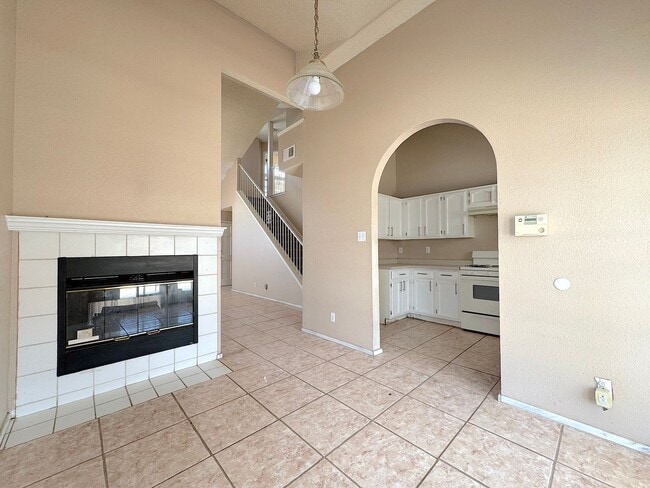 Building Photo - Northeast El Paso 3 Bed/2 Bath