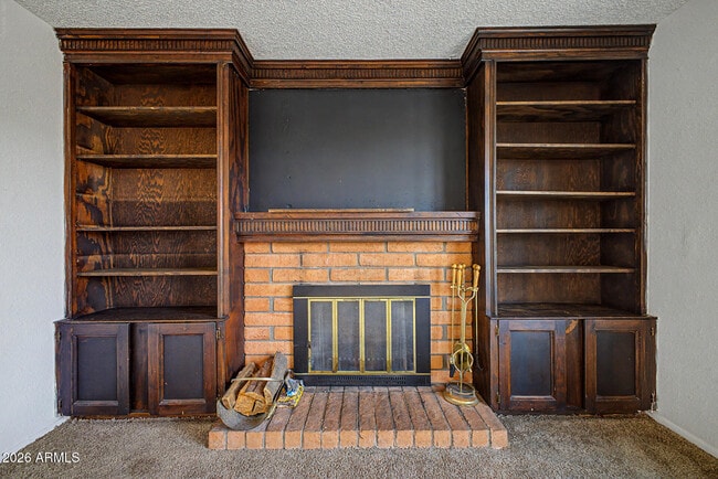 Building Photo - 932 W Libra Dr