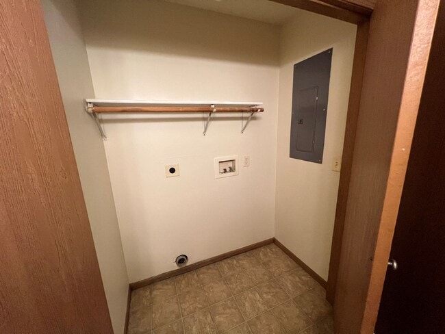 Building Photo - 1528-1530 S 18th St