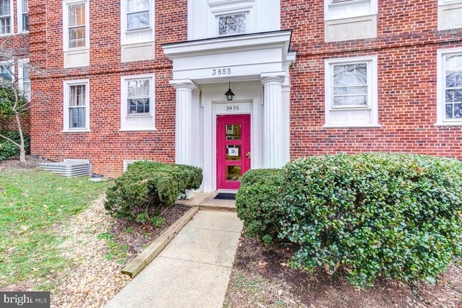 Building Photo - 3855 Rodman St NW