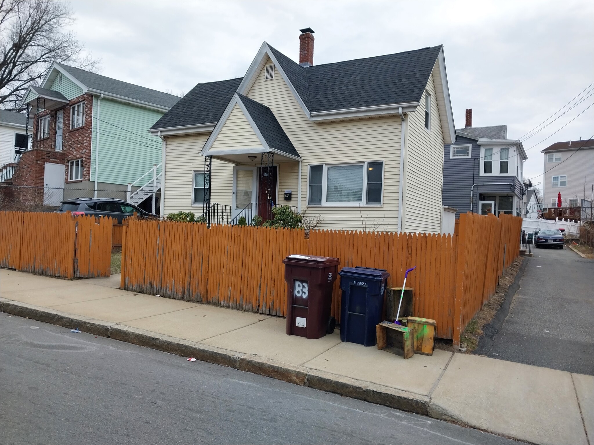 Building Photo - 87 Bradford St