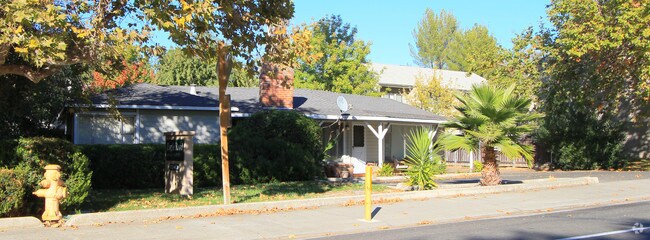 Primary Photo - 5729 Engle Rd
