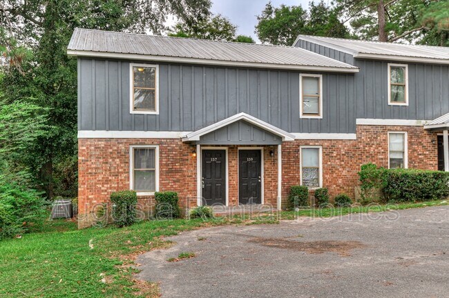 Building Photo - 157 Chalet North CT