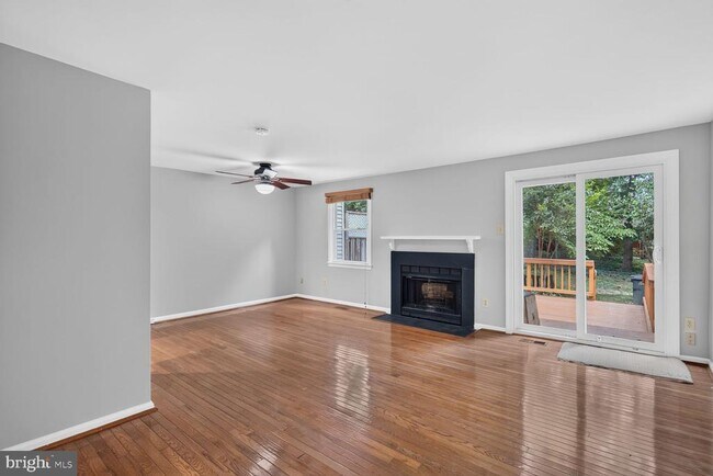 Building Photo - 8228 Goldstream Ct