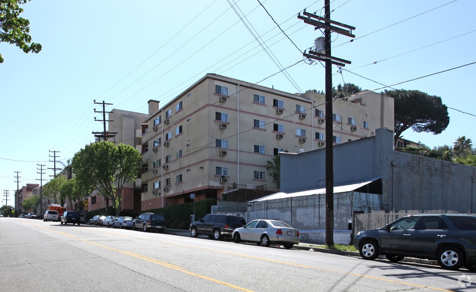 Building Photo - Sereno Hills
