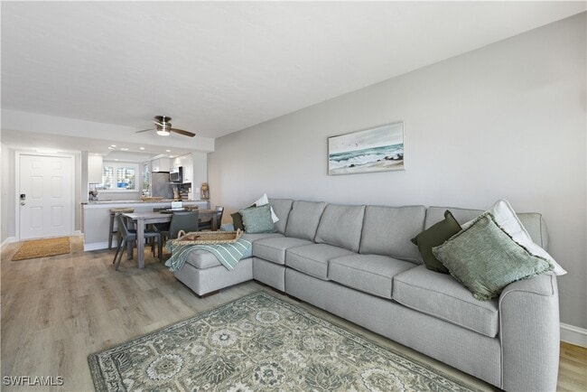 Primary Photo - 8350 Estero Blvd