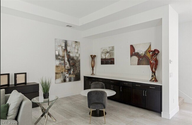 Building Photo - 47 Pristine Glen St