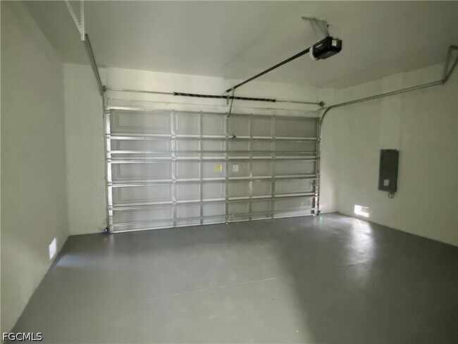 Building Photo - 4238 NW 34th Terrace