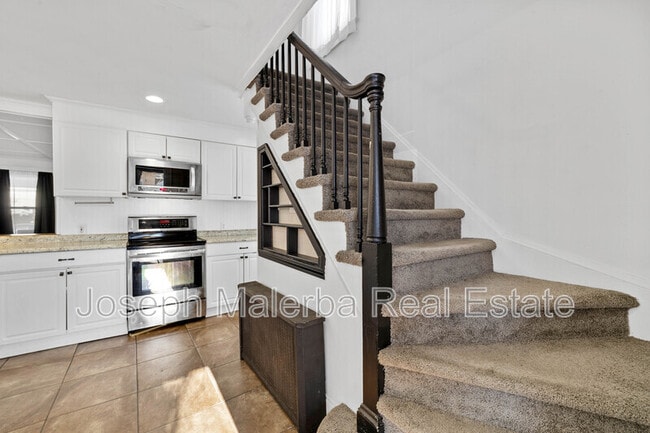 Building Photo - 44 Providence St