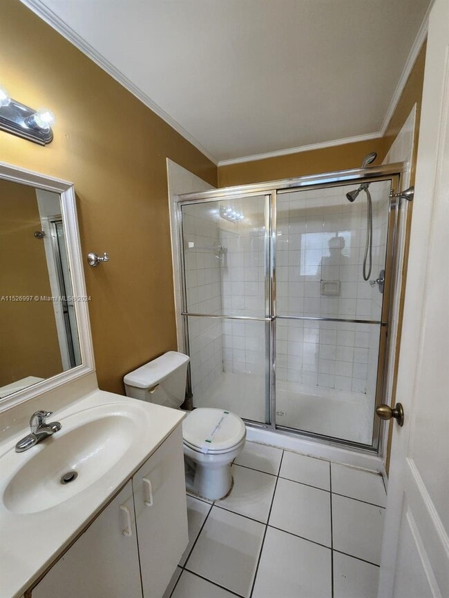 Building Photo - 820 NE 212th Terrace