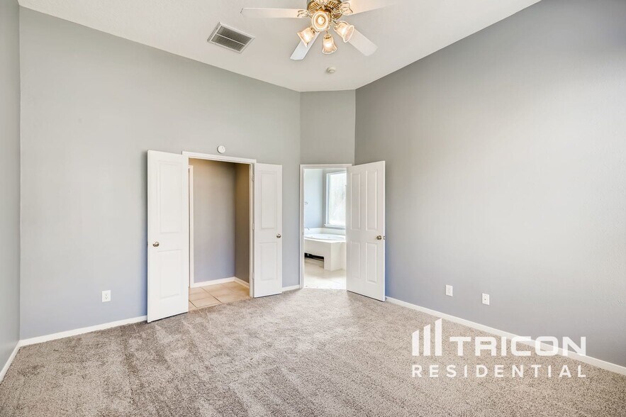 Building Photo - 3402 Marion Cir