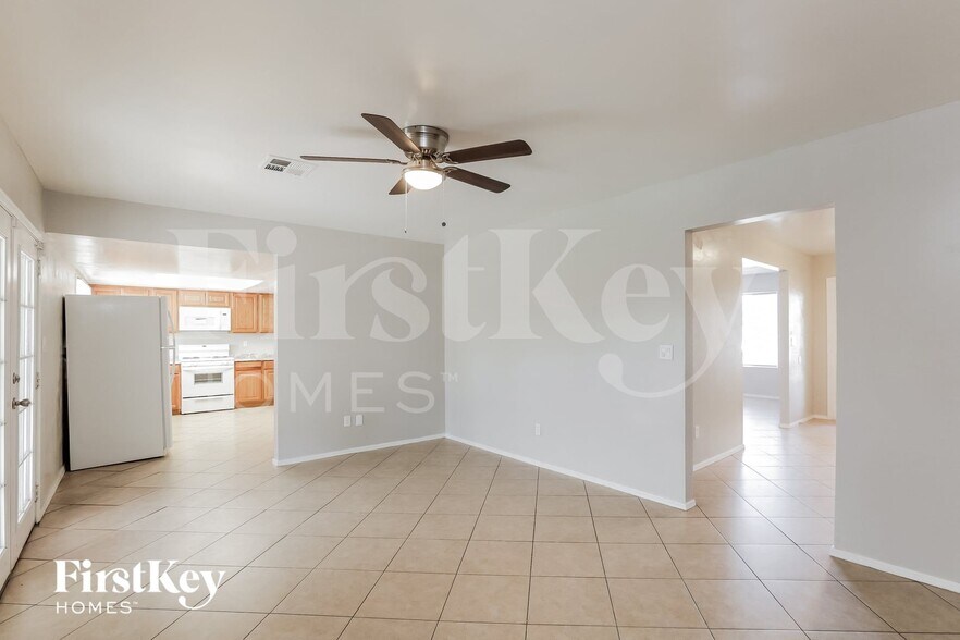 Building Photo - 3509 W Cheryl Dr